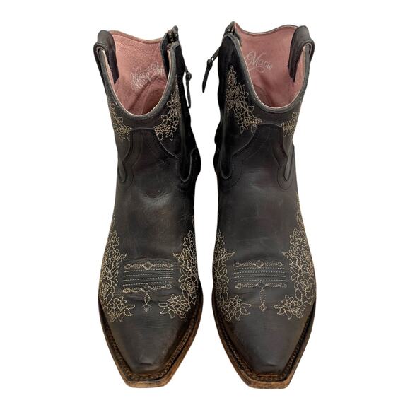 Miss Macie Western Embroidered Snip Toe Side Zip Ankle Boot Gray Pink 10 - Picture 4 of 10